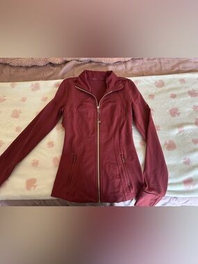 Lululemon Define Jacket Full Length Luon - Size 4 Mulled Wine